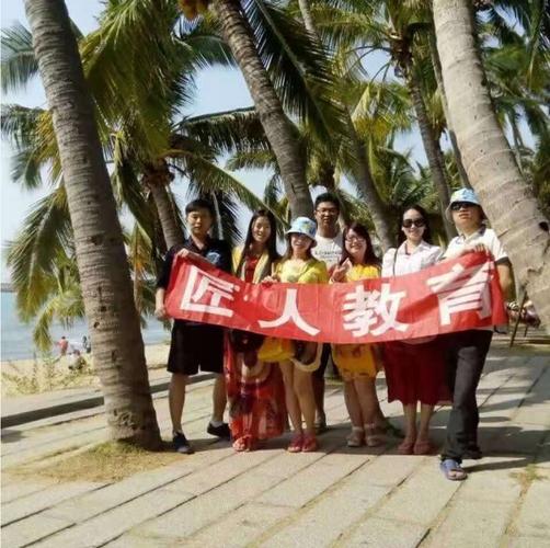 潘胜旺,公司经营范围包括:教育信息咨询;计算机软硬件的